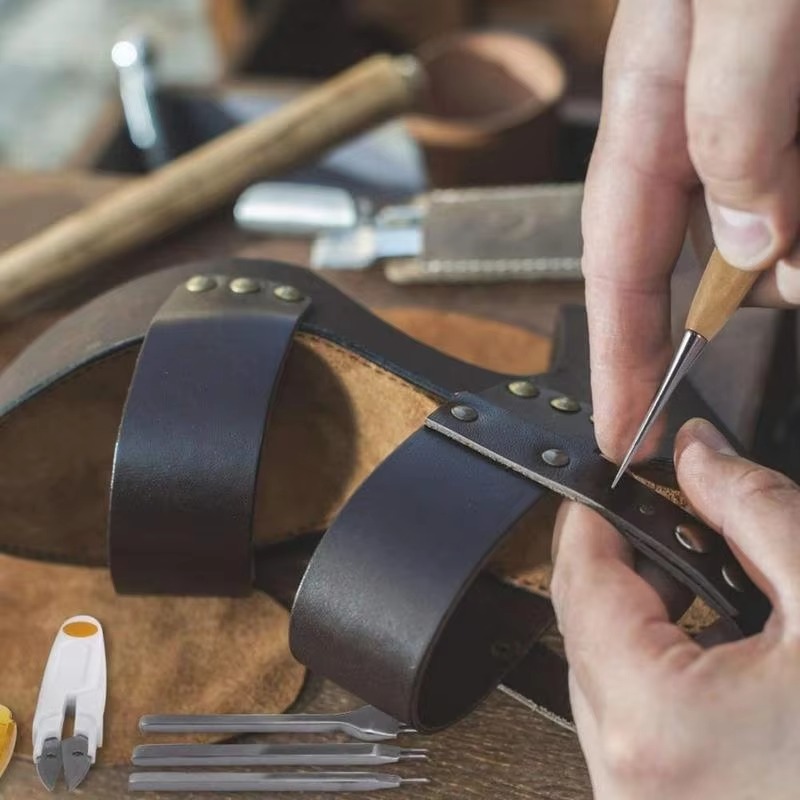 Kit d'outils pour travaux manu - Groover Stitching Tool avis et prix